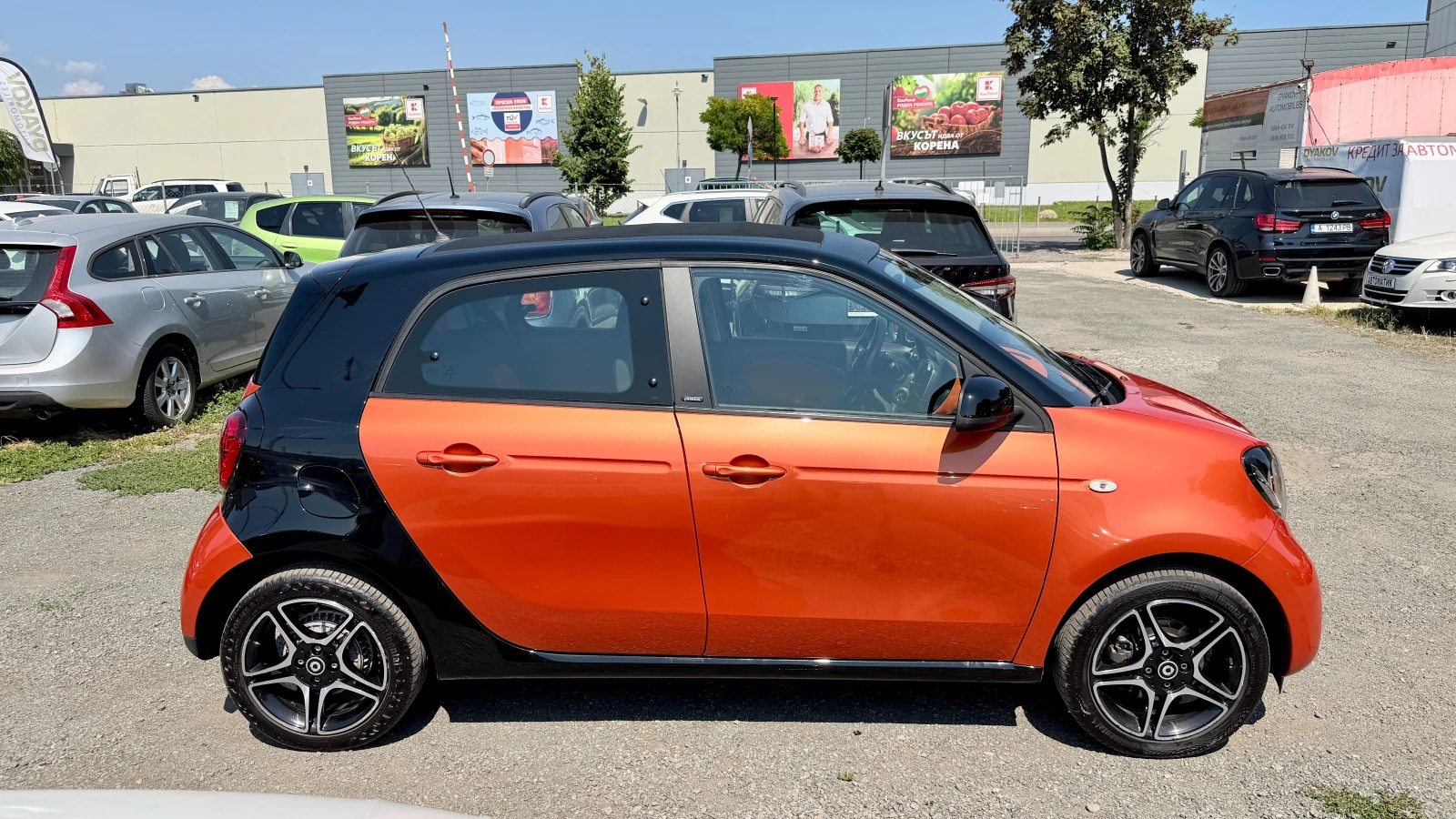 Smart Forfour Автоматик, Внос Швейцария, LED, JBL..., снимка 4 - Автомобили и джипове - 55569317