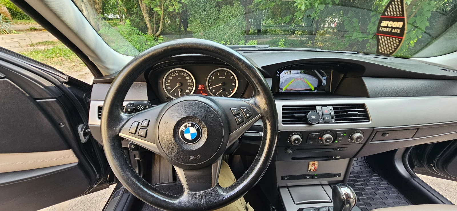 BMW 520, снимка 10 - Автомобили и джипове - 55661568