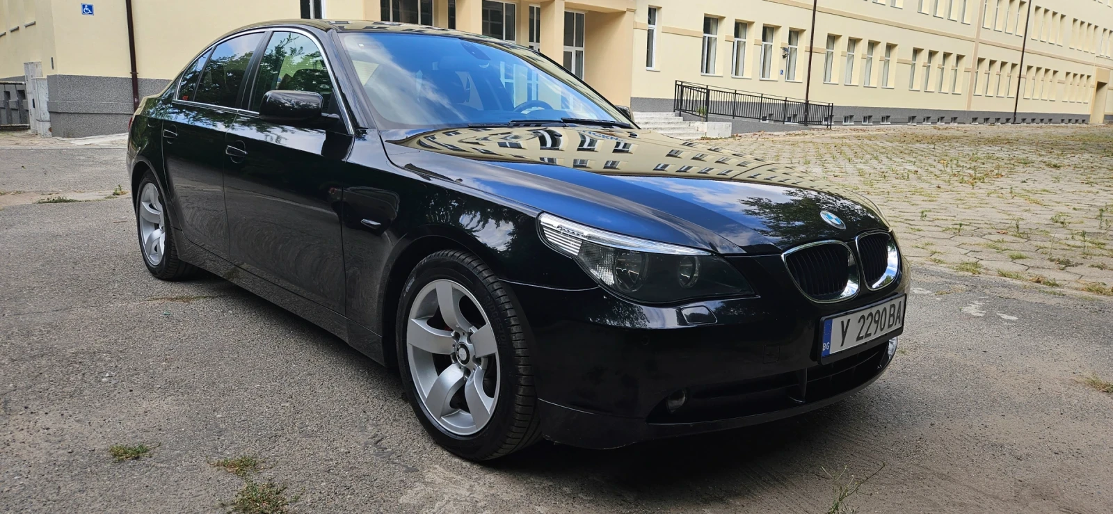 BMW 520, снимка 3 - Автомобили и джипове - 55661568