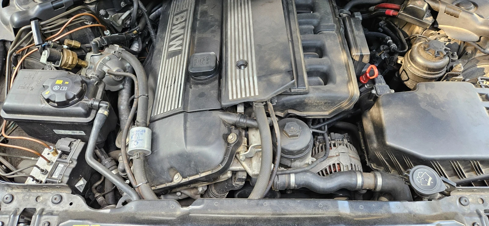 BMW 520, снимка 14 - Автомобили и джипове - 55661568