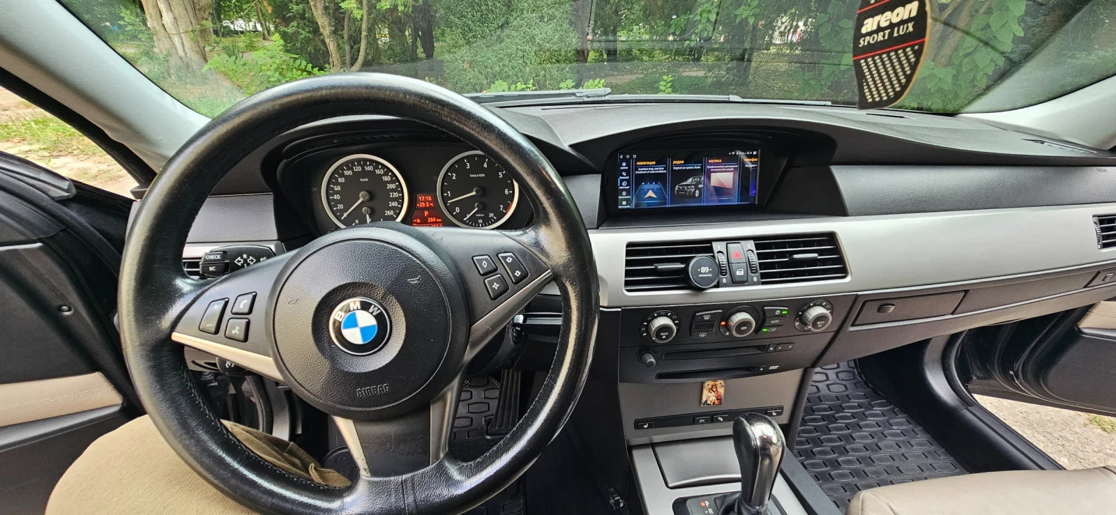 BMW 520, снимка 17 - Автомобили и джипове - 55661568