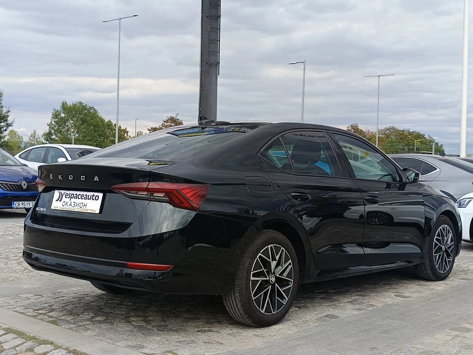 Skoda Octavia 2.0Tdi/ 115к.с./КАПАРИРАН, снимка 4 - Автомобили и джипове - 56084719