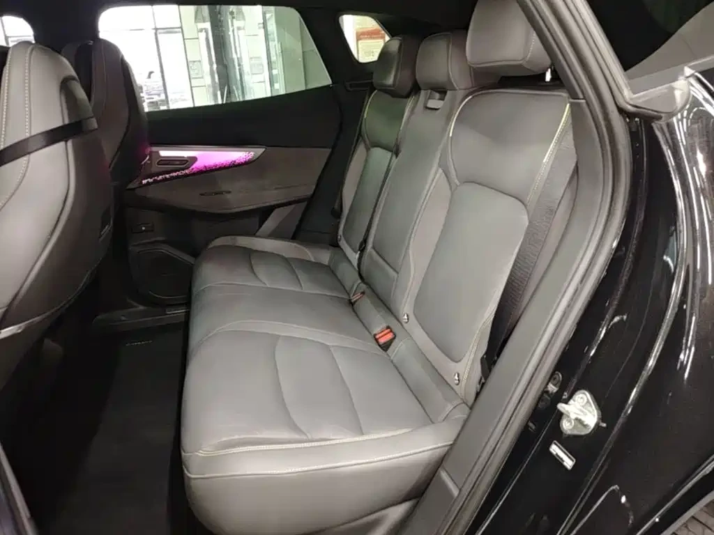 LynkCo 08 EM-P 2023 220km 4WD Performance Halo | Mobile.bg � ����������� 15