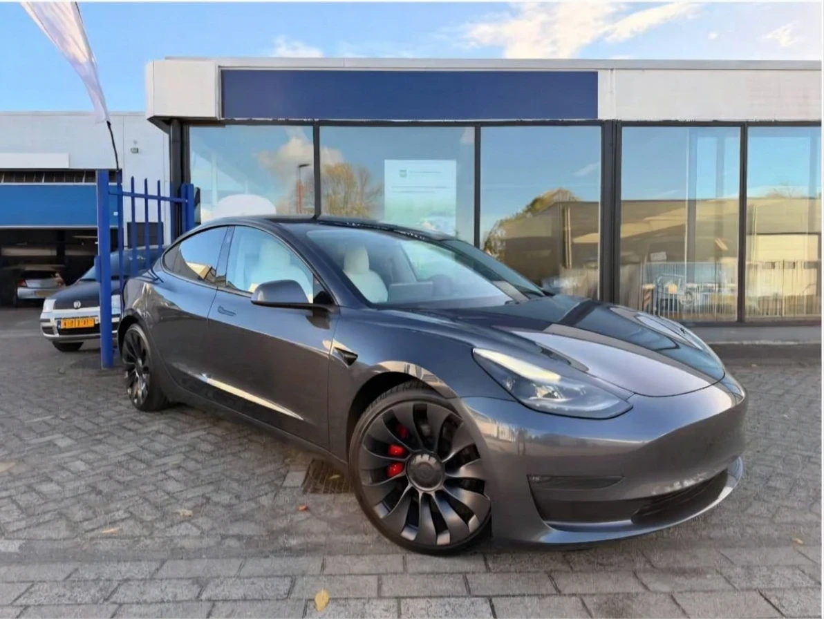 Tesla Model 3 PERFORMANCE , снимка 4 - Автомобили и джипове - 56749505