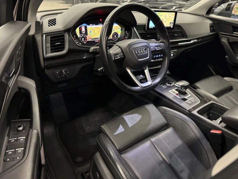 Audi Q5, снимка 10 - Автомобили и джипове - 48112850