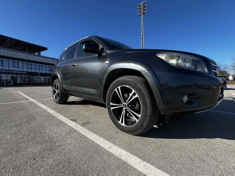 Toyota Rav4 Toyota Rav4 2.2 D-4D / Facelift /, снимка 14 - Автомобили и джипове - 49240781