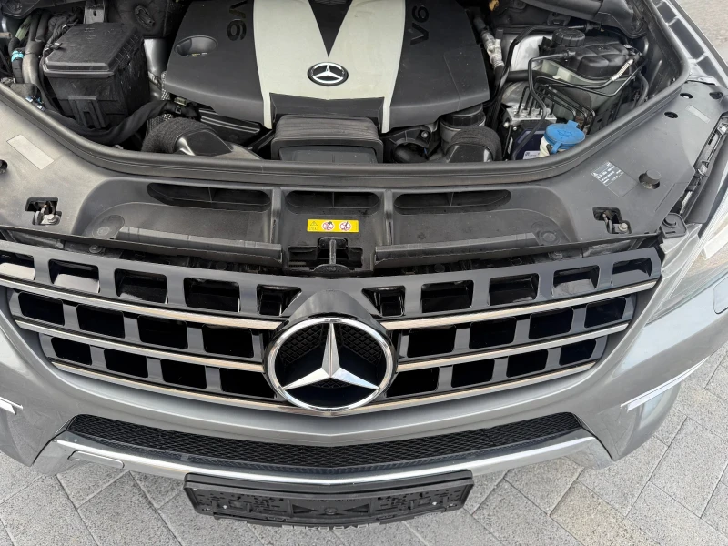 Mercedes-Benz ML 350 ML350//AMG-PACK//HARMAN-KARDON//LINE ASSIST//FULL, снимка 9 - Автомобили и джипове - 49522239