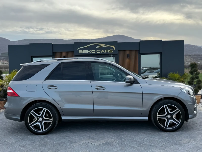 Mercedes-Benz ML 350 ML350//AMG-PACK//HARMAN-KARDON//LINE ASSIST//FULL, снимка 4 - Автомобили и джипове - 49522239