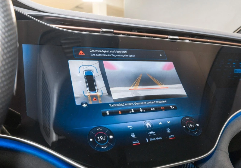 Mercedes-Benz EQE 53AMG* 4M+ * HYPERSCREEN* HEAD-UP* DISTR* BURM-4D*, снимка 12 - Автомобили и джипове - 51999289