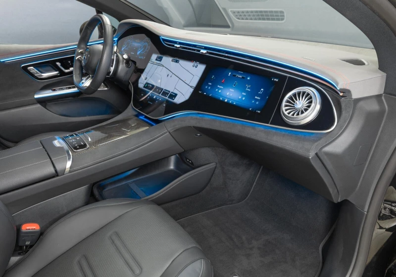 Mercedes-Benz EQE 53AMG* 4M+ * HYPERSCREEN* HEAD-UP* DISTR* BURM-4D*, снимка 16 - Автомобили и джипове - 51999289