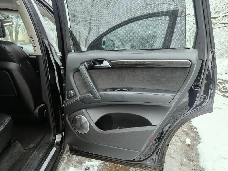 Audi Q7 6.0 V12 TDI | B&O | първи собственик , снимка 11 - Автомобили и джипове - 53565597