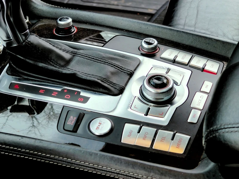 Audi Q7 6.0 V12 TDI | B&O | първи собственик , снимка 13 - Автомобили и джипове - 53565597