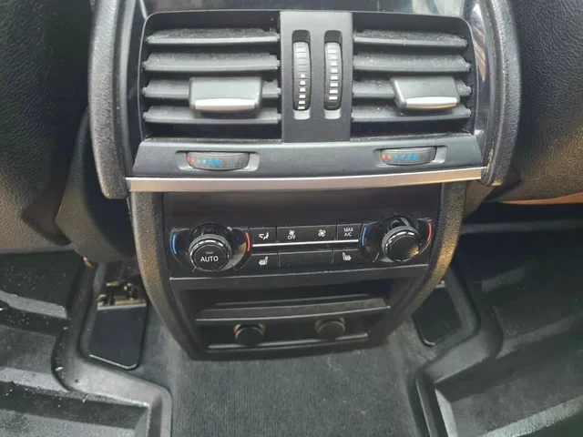 BMW X5 xDrive40e/ iPerformance/ПЪЛНО ОБОРУДBАНЕ/360, снимка 10 - Автомобили и джипове - 54996816