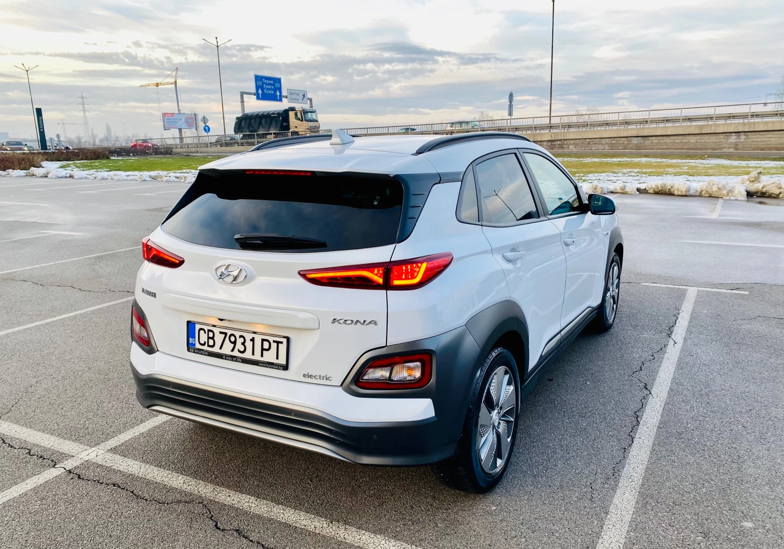 Hyundai Kona  - изображение 4