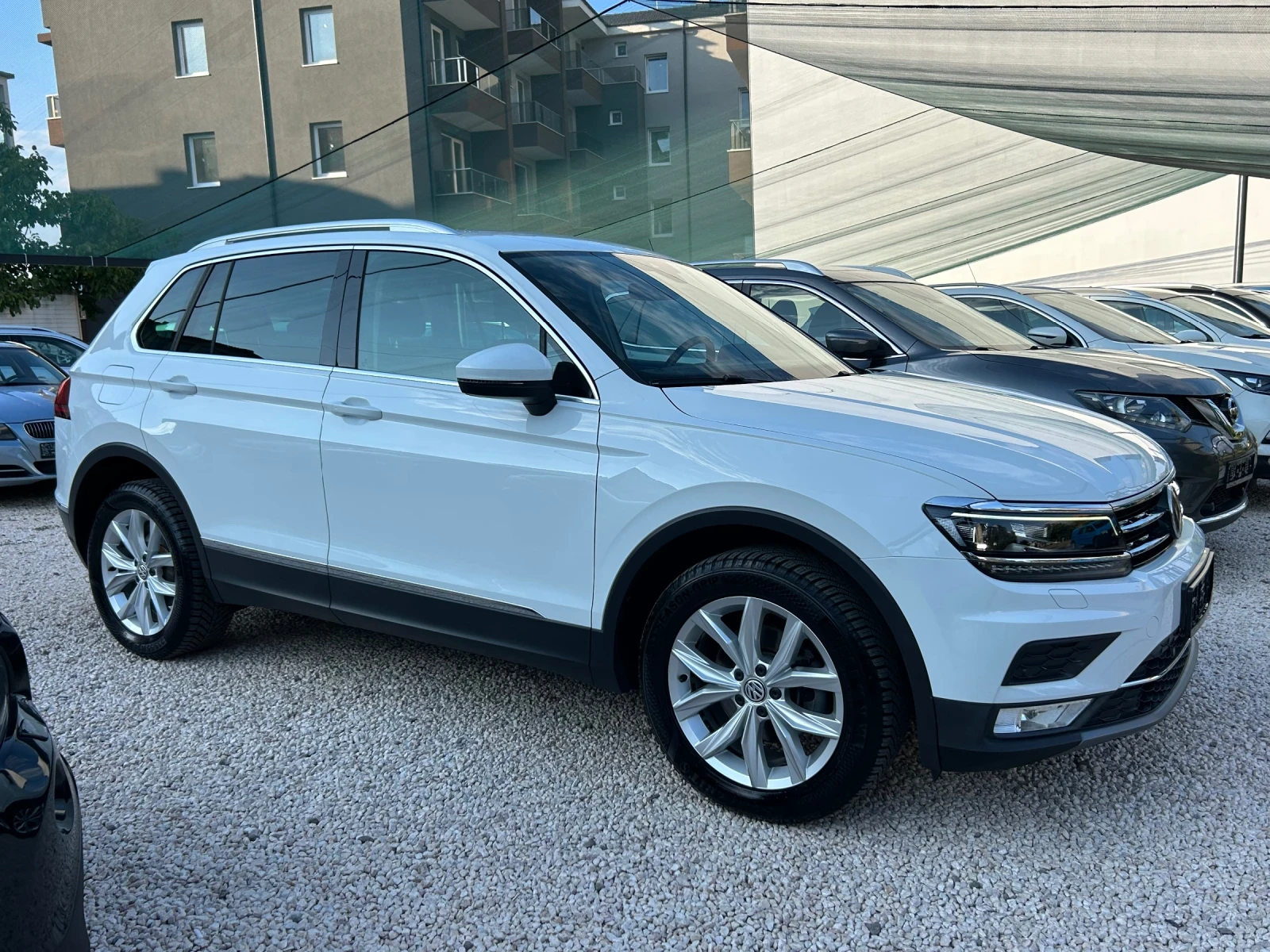VW Tiguan 2.0 TDI DSG 4X4 - изображение 3