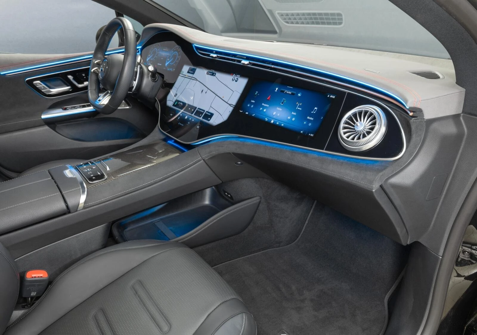 Mercedes-Benz EQE 53AMG* 4M+ * HYPERSCREEN* HEAD-UP* DISTR* BURM-4D* | Mobile.bg   16