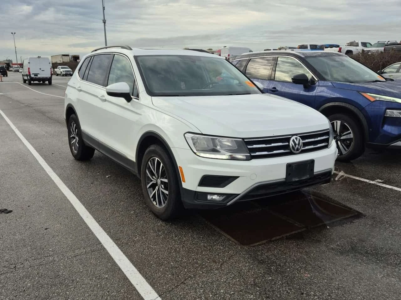 VW Tiguan COMFORTLINE * PANORAMA* ПОДГРЕВИ* ЕЛ ПАКЕТ* CARFAX - изображение 2