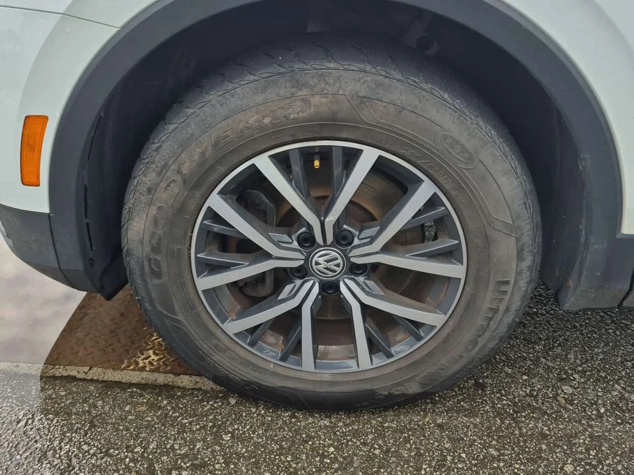 VW Tiguan COMFORTLINE * PANORAMA* ��������* �� �����* CARFAX | Mobile.bg � ����������� 17