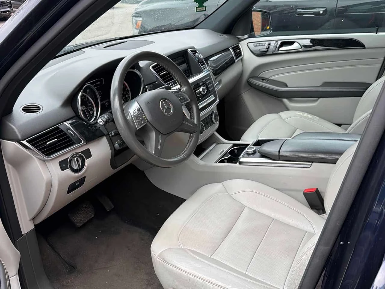 Mercedes-Benz ML 350 * BlueTEC * CARFAX * ЦЕНА ДО БГ, снимка 6 - Автомобили и джипове - 53975213