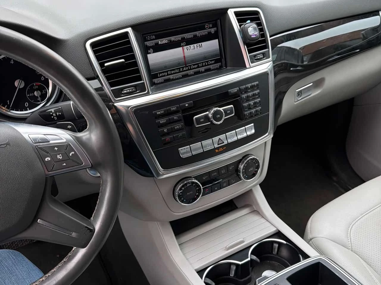 Mercedes-Benz ML 350 * BlueTEC * CARFAX * ЦЕНА ДО БГ, снимка 8 - Автомобили и джипове - 53975213