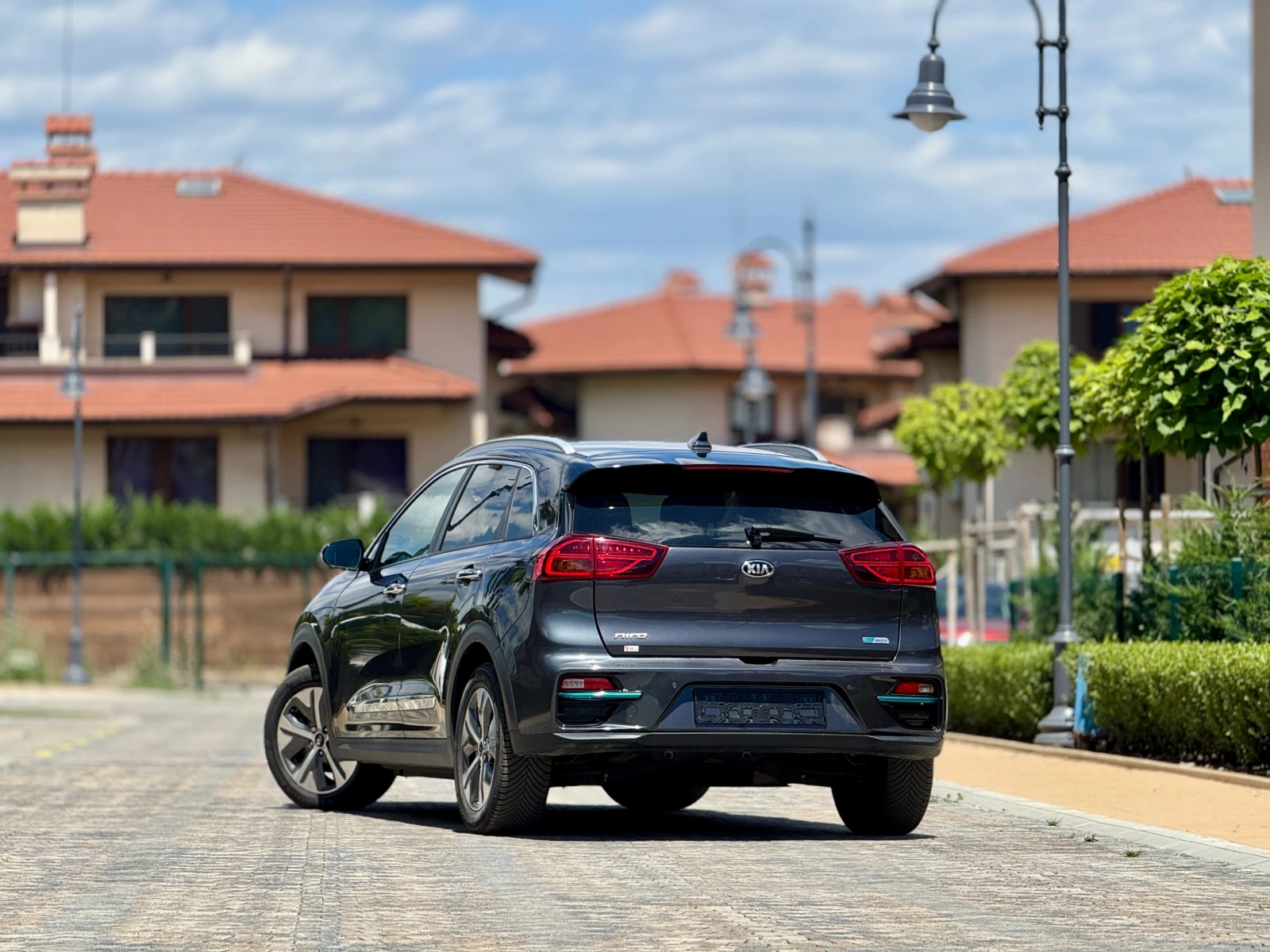 Kia Niro 64kwh, снимка 8 - Автомобили и джипове - 55164356