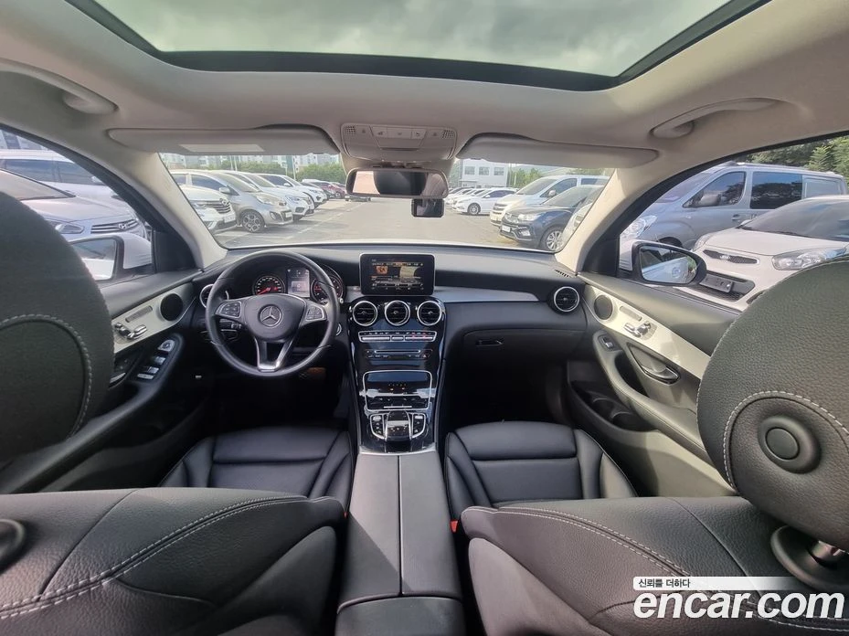 Mercedes-Benz GLC GLC220 d 4MATIC, снимка 11 - Автомобили и джипове - 56117278