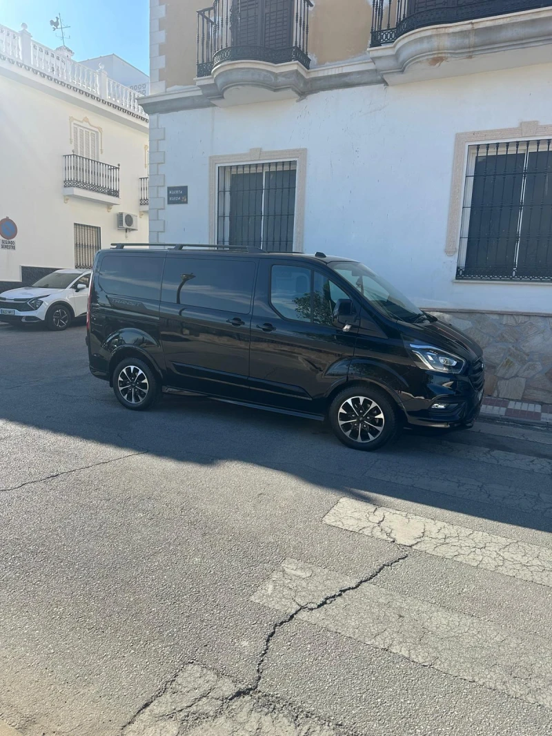 Ford Transit Custom, снимка 2 - Бусове и автобуси - 53095192