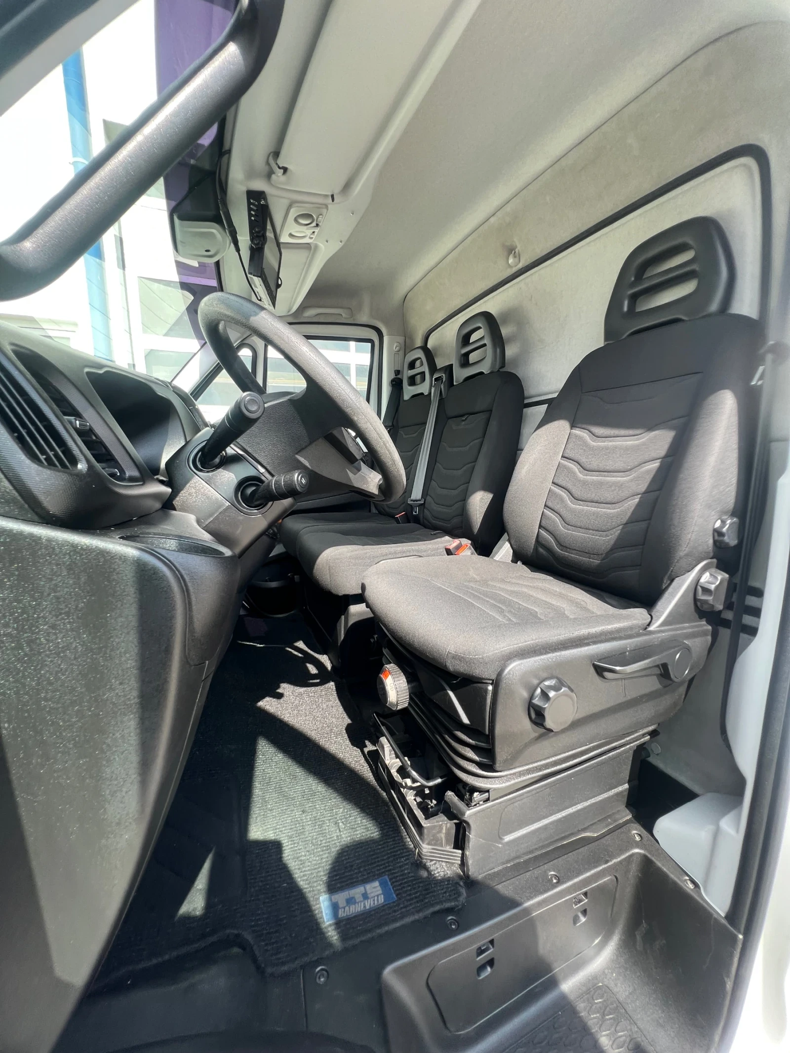 Iveco Daily 35c17 / 3.0L /  +   / -. | Mobile.bg   16