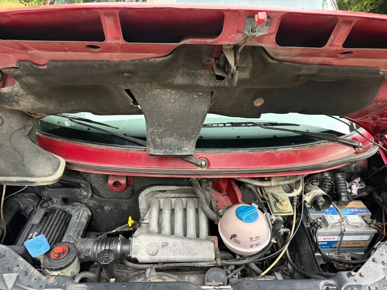 VW Caravelle 2.4d.  Syncro  4x4, снимка 8 - Бусове и автобуси - 54874456