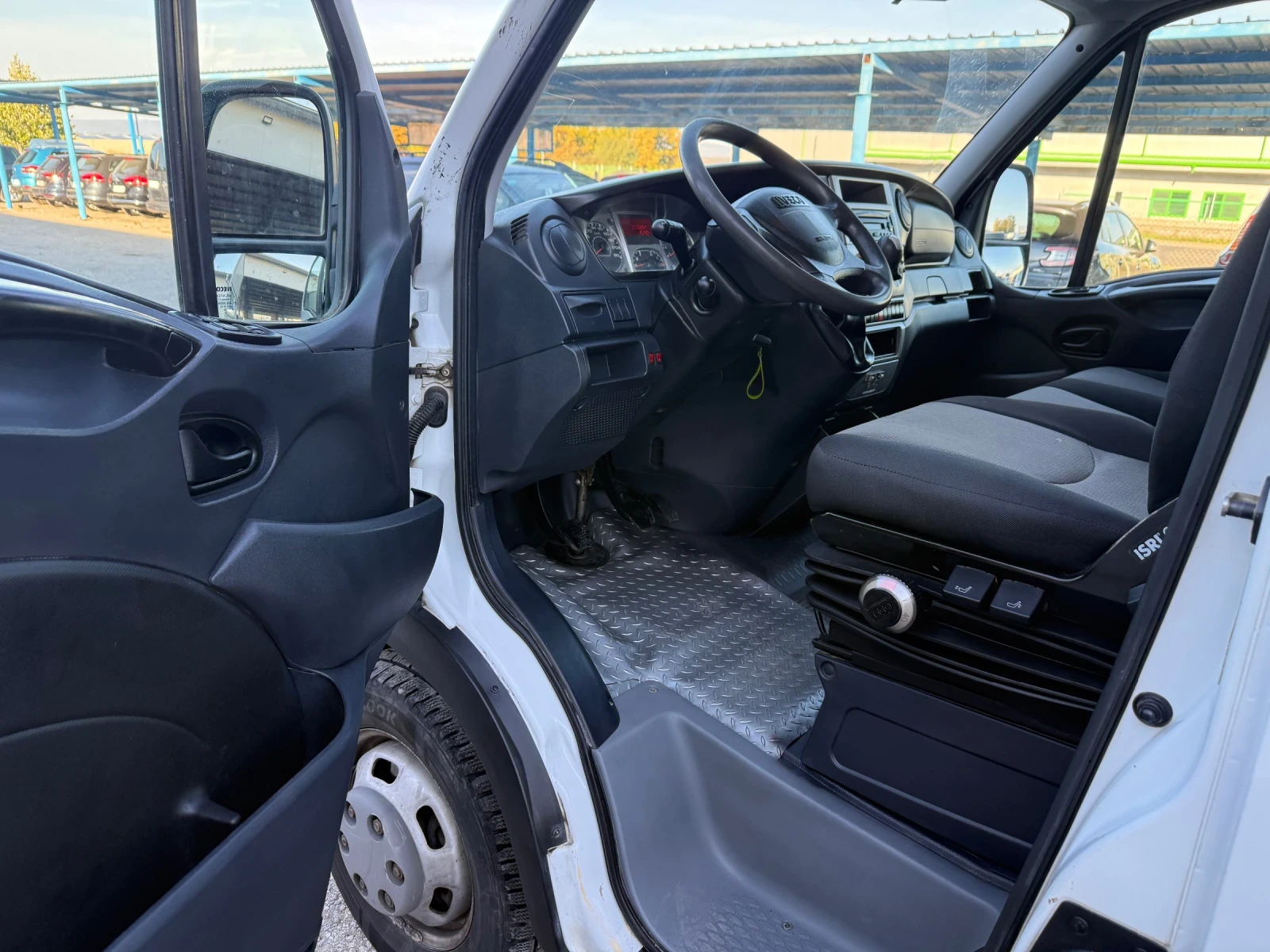 Iveco Daily 2.3, снимка 13 - Бусове и автобуси - 56600711