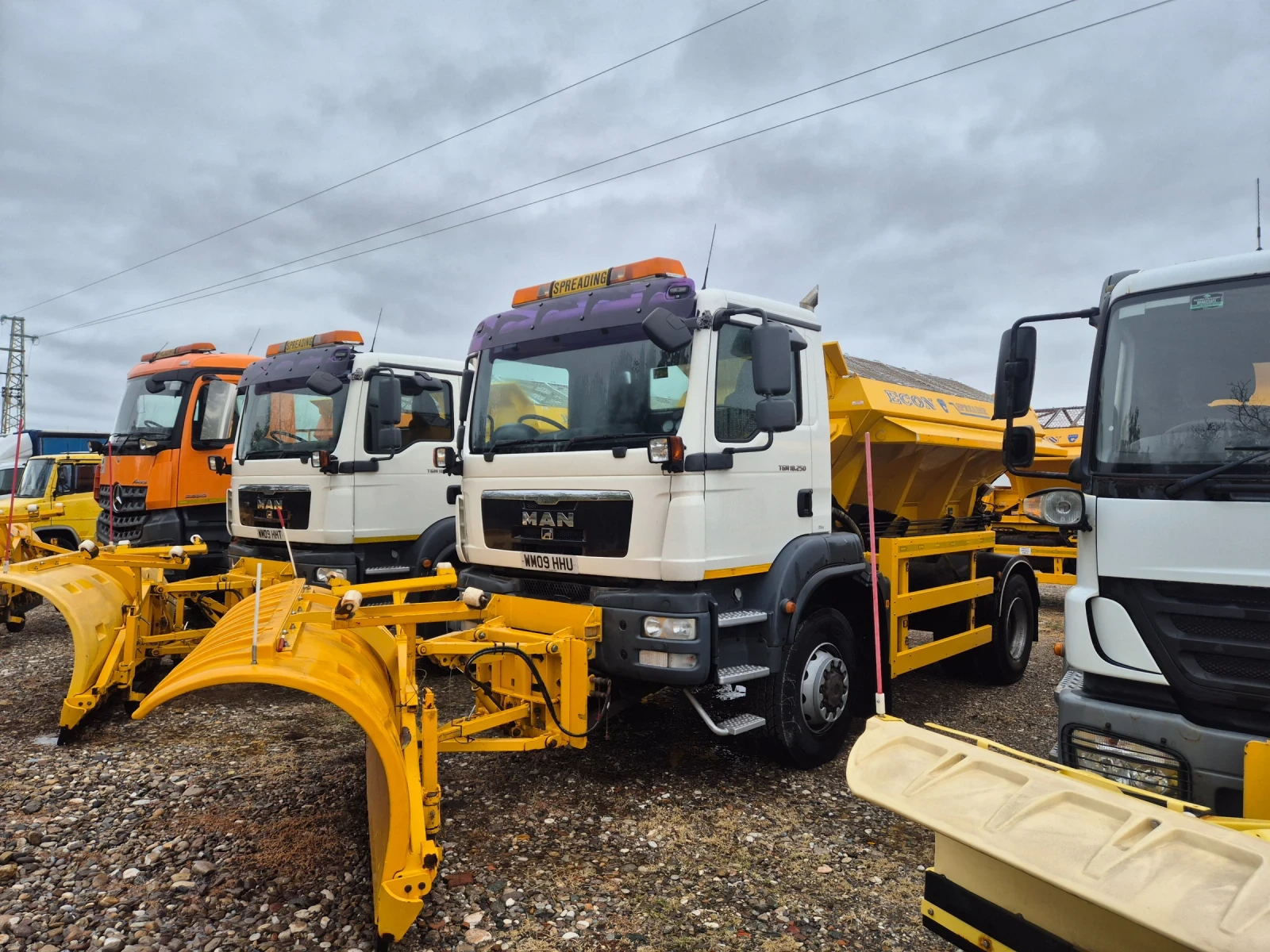 Man 18.272 44 | Mobile.bg   1