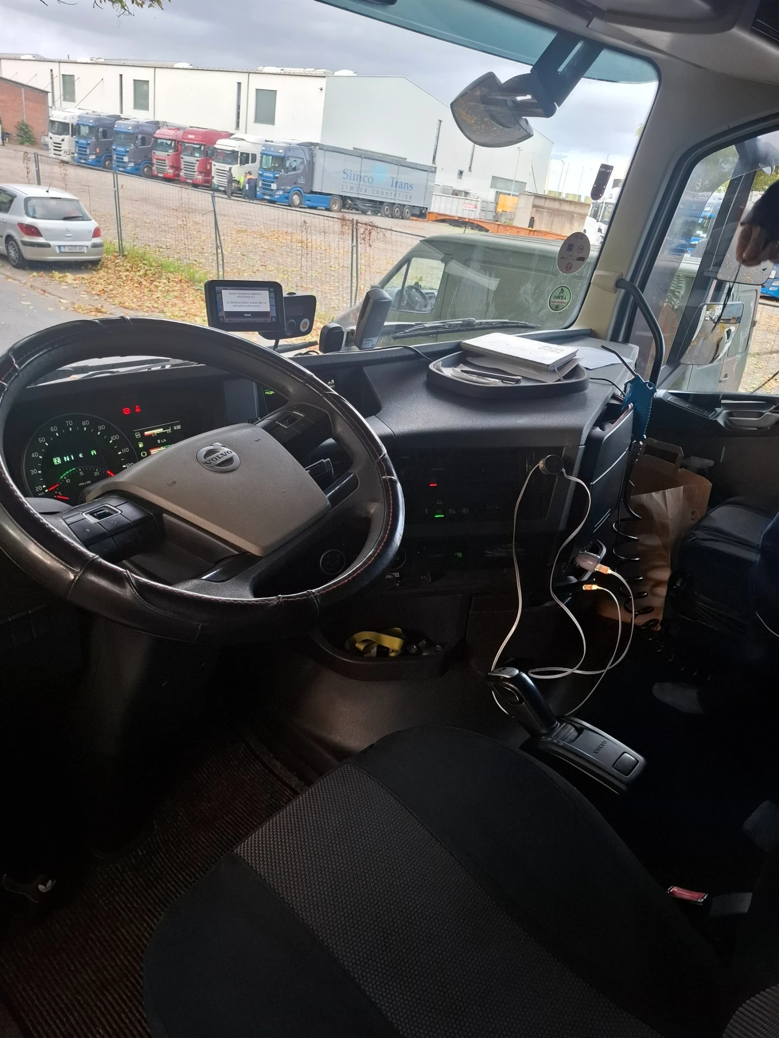 Volvo F12 | Mobile.bg   11