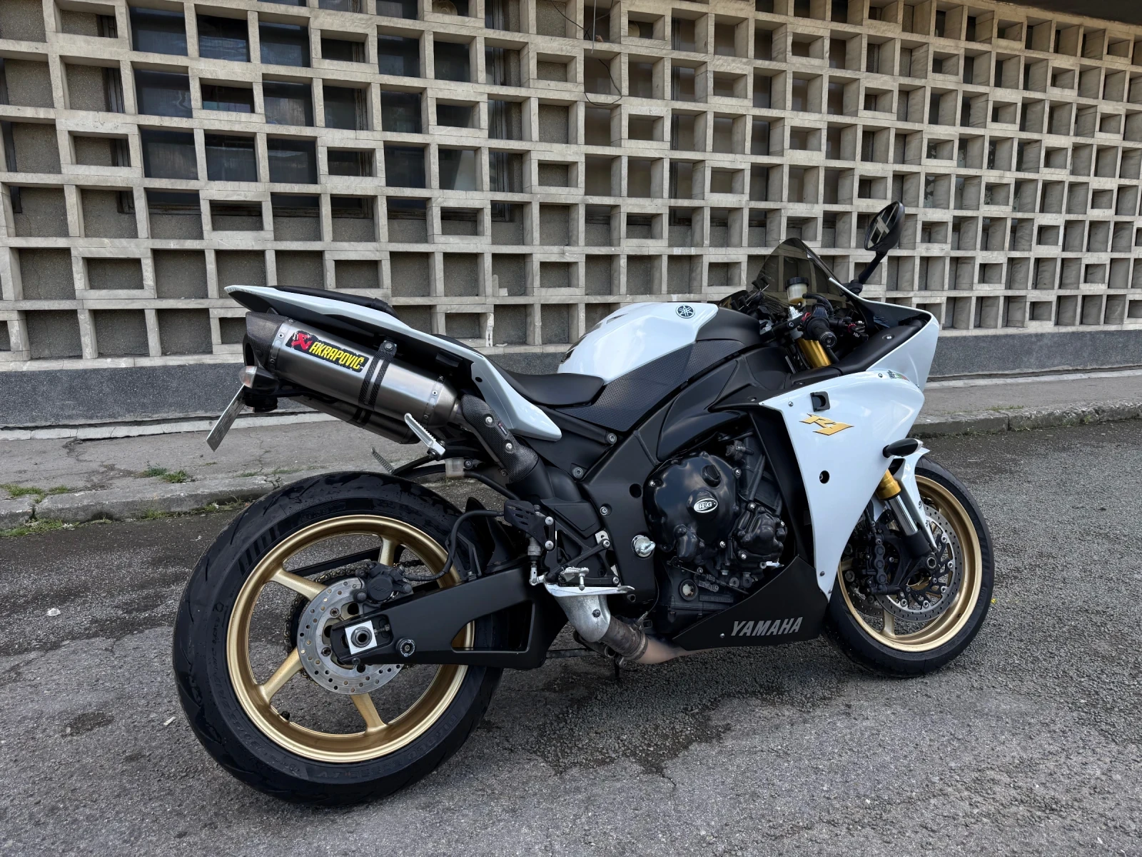 Yamaha YZF-R1 Big Bang, снимка 3 - Мотоциклети и мототехника - 54955571