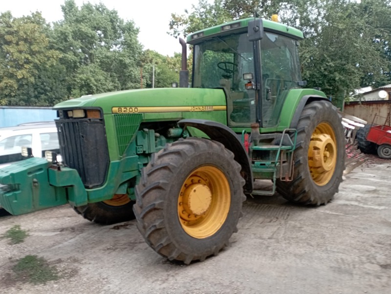 Трактор John Deere 8200, снимка 1 - Селскостопанска техника - 47204037