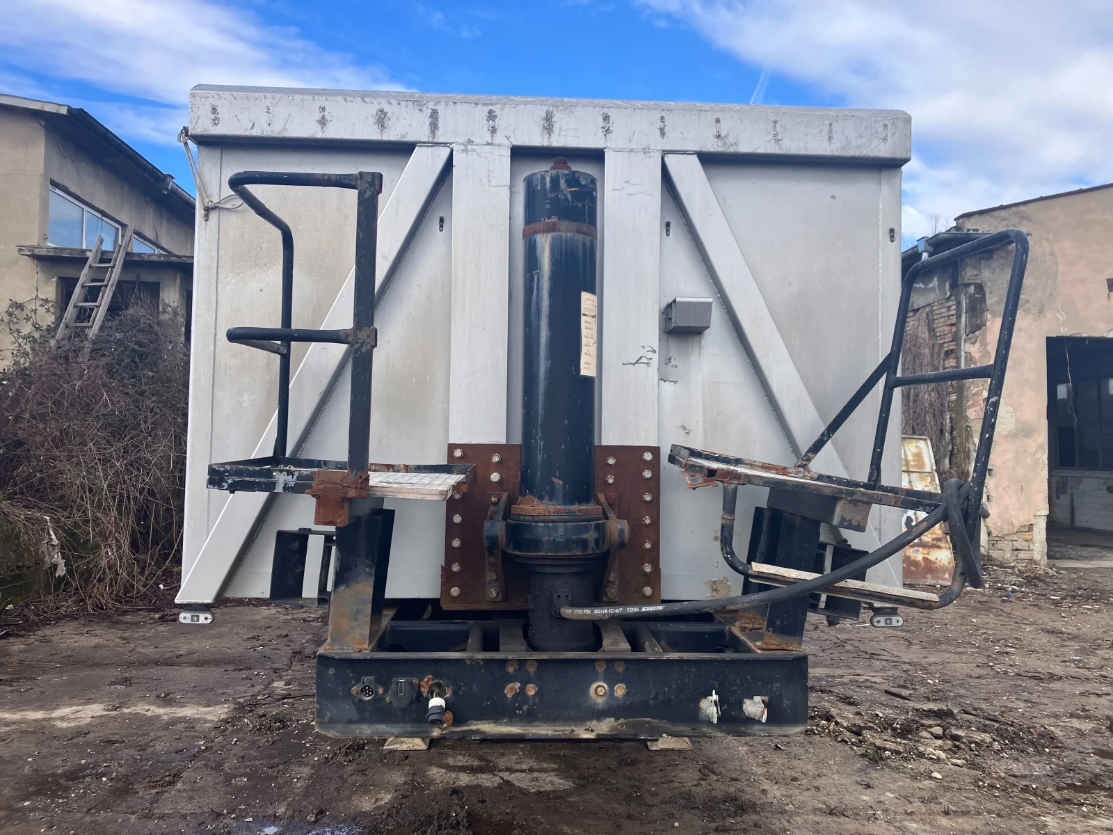 ����������� Mega | Mobile.bg � ����������� 2