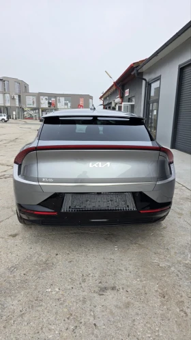 Kia EV6 - 56000 лв. / 28632.35 € - 22911491 6