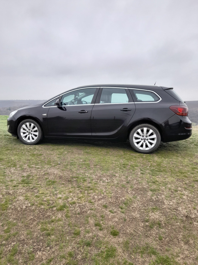 Opel Astra, снимка 6 - Автомобили и джипове - 45928123