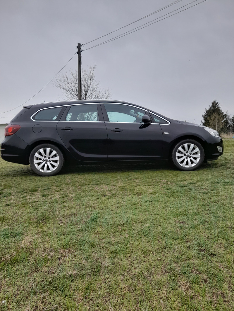 Opel Astra, снимка 7 - Автомобили и джипове - 45928123