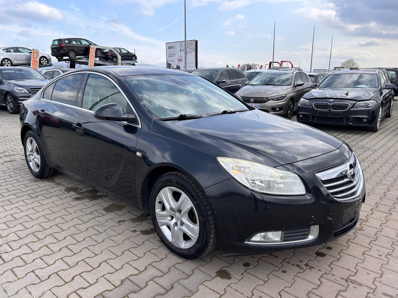 Opel Insignia 2.0CDTI AVTOMAT/NAVI/SEDAN EURO 5, снимка 4 - Автомобили и джипове - 44620632