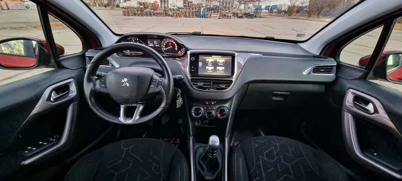 Peugeot 2008 1.6e-hdi Bisinees pack, снимка 8 - Автомобили и джипове - 48132356