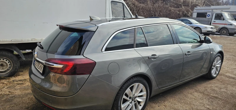 Opel Insignia, снимка 2 - Автомобили и джипове - 49433737