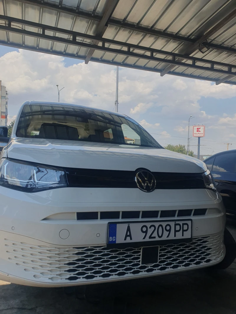 VW Caddy MAXI 6+ 1 - TOП Състояние!, снимка 3 - Автомобили и джипове - 51090676
