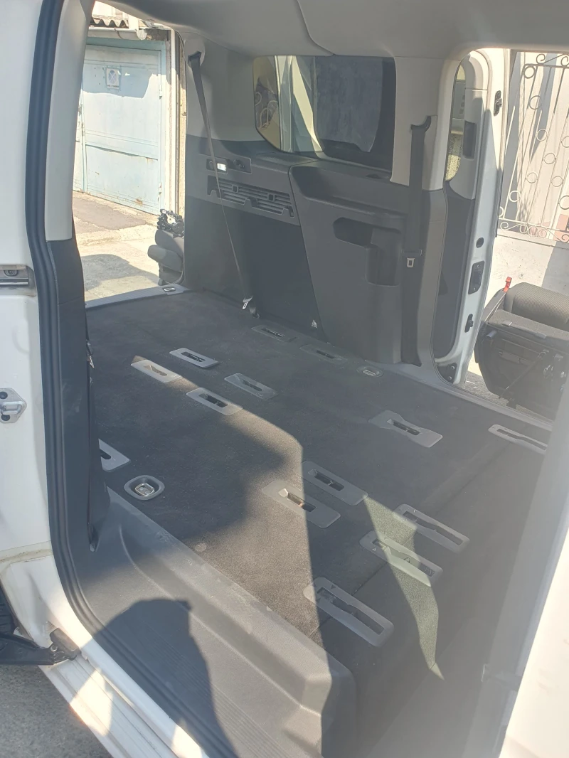 VW Caddy MAXI 6+ 1 - TOП Състояние!, снимка 14 - Автомобили и джипове - 51090676