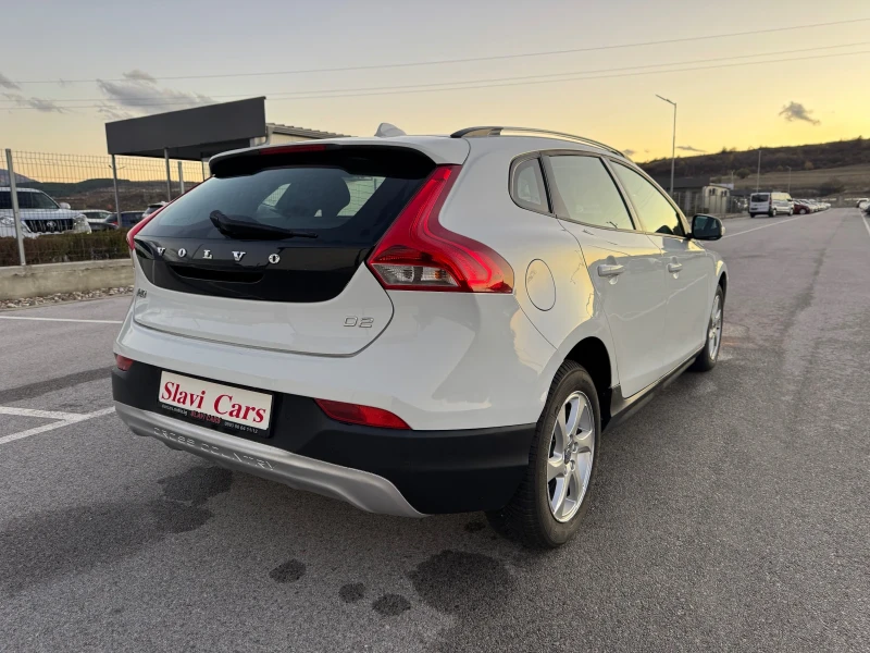Volvo V40 Cross Country D2 GEARTRONIC SUMMUM, снимка 4 - Автомобили и джипове - 52216604