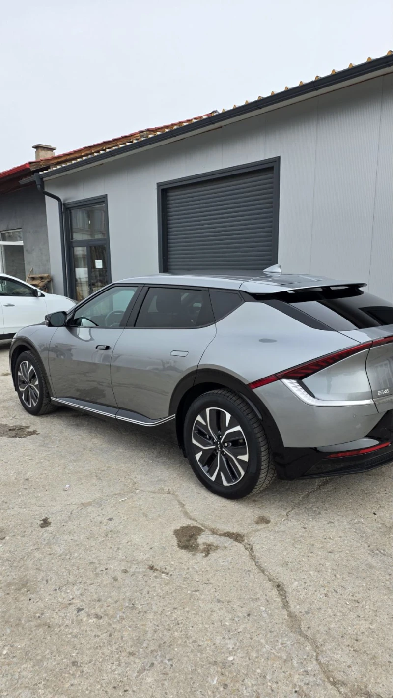Kia EV6, снимка 7 - Автомобили и джипове - 52678915