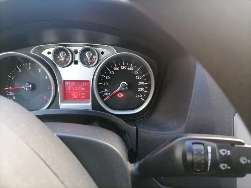 Ford Focus 1.4, снимка 14 - Автомобили и джипове - 52741157