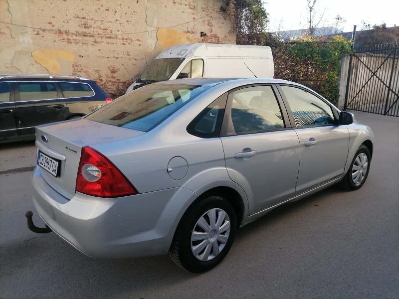 Ford Focus 1.4, снимка 9 - Автомобили и джипове - 52741157