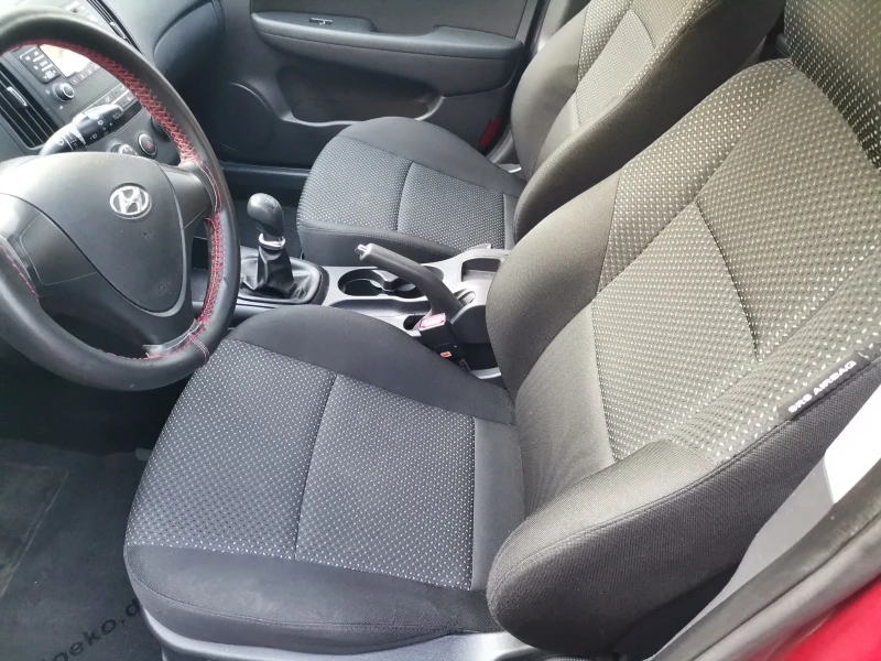 Hyundai I30, снимка 7 - Автомобили и джипове - 52991608