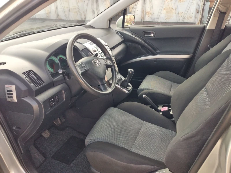 Toyota Corolla verso 1.6  vvti, снимка 5 - Автомобили и джипове - 52962610