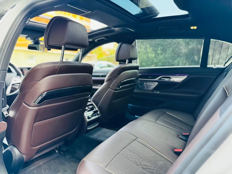 BMW 750 G12 EXTRA LONG 115000km, снимка 16 - Автомобили и джипове - 53402060